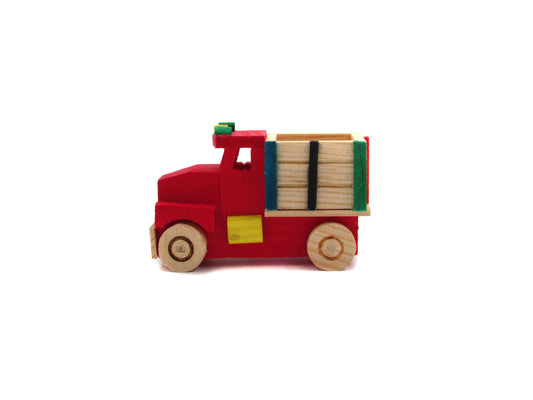 WOODEN TRUCK